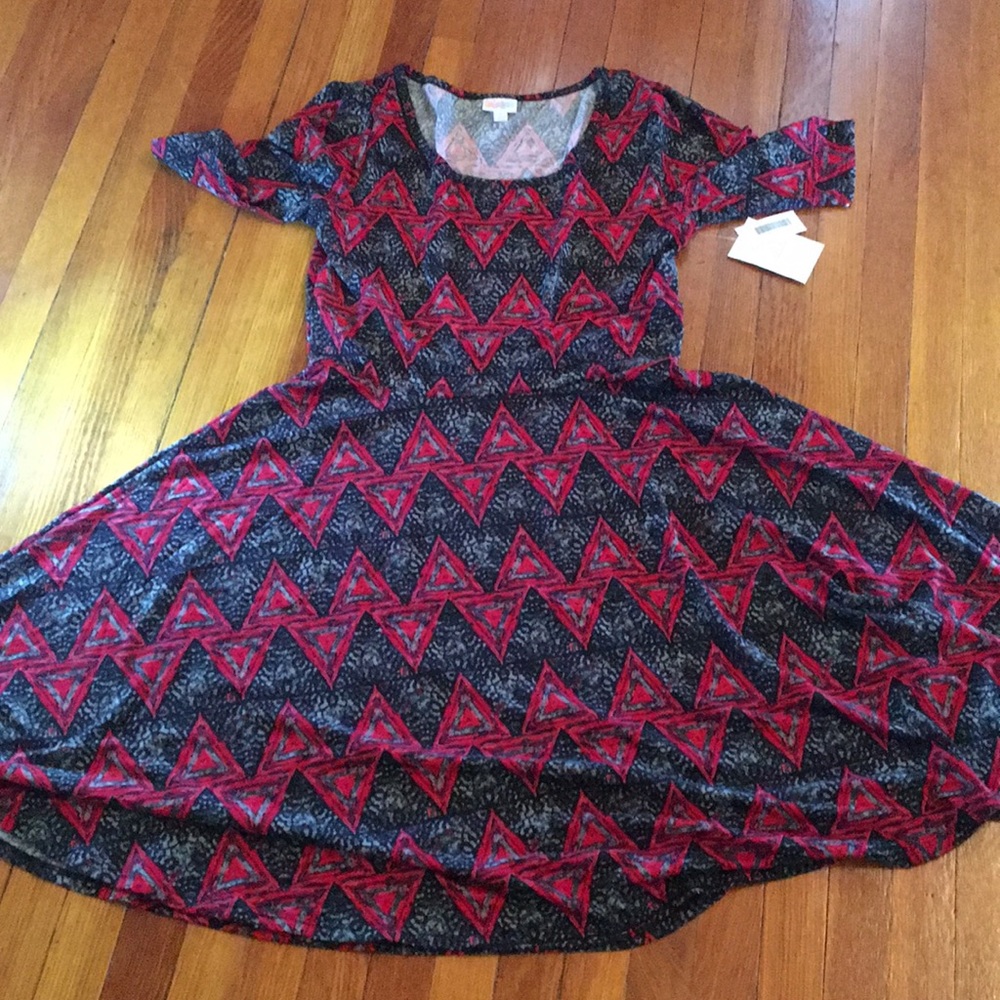 New with tags Lularoe Nicole. Black and Red.